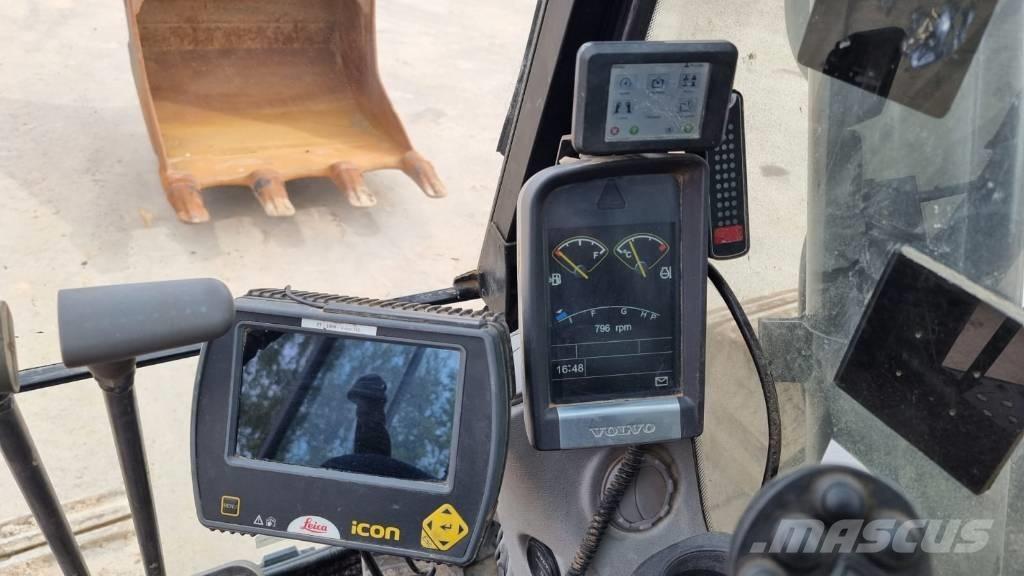Volvo EC 300 D L Telakaivukoneet