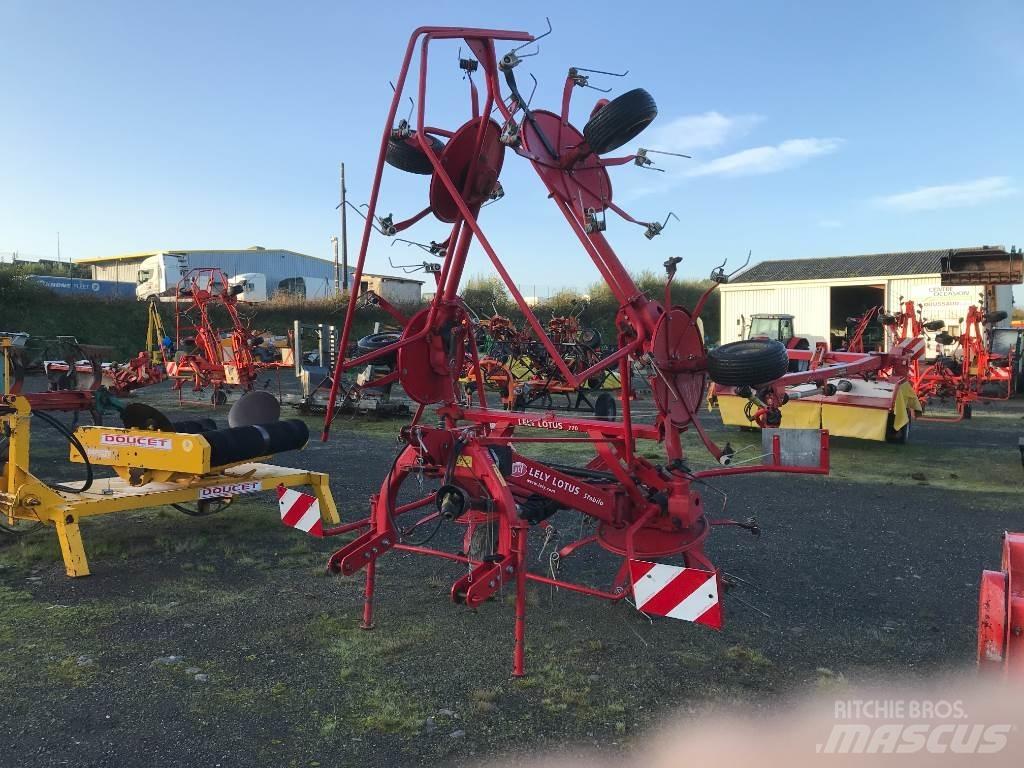 Lely LOTUS 770 Pöyhimet ja haravat