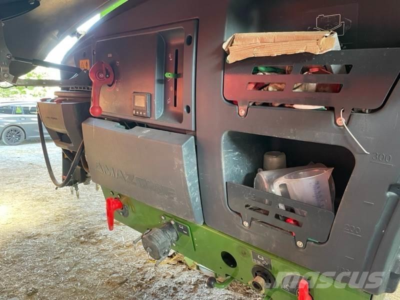 Amazone UX 4201 Hinattavat ruiskut