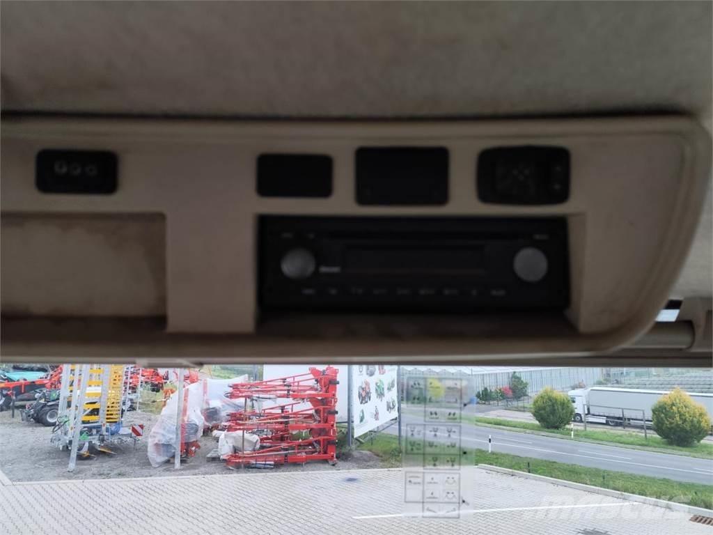 John Deere 7250R Traktorit