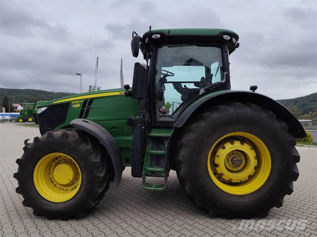 John Deere 7250R Traktorit