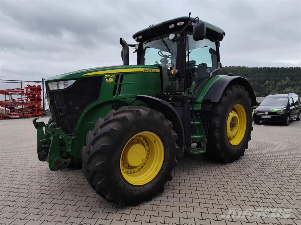 John Deere 7250R Traktorit