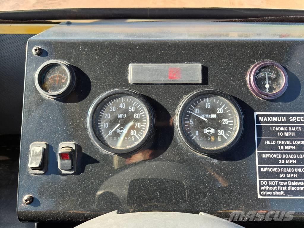 New Holland H 9880 Paalivaunut