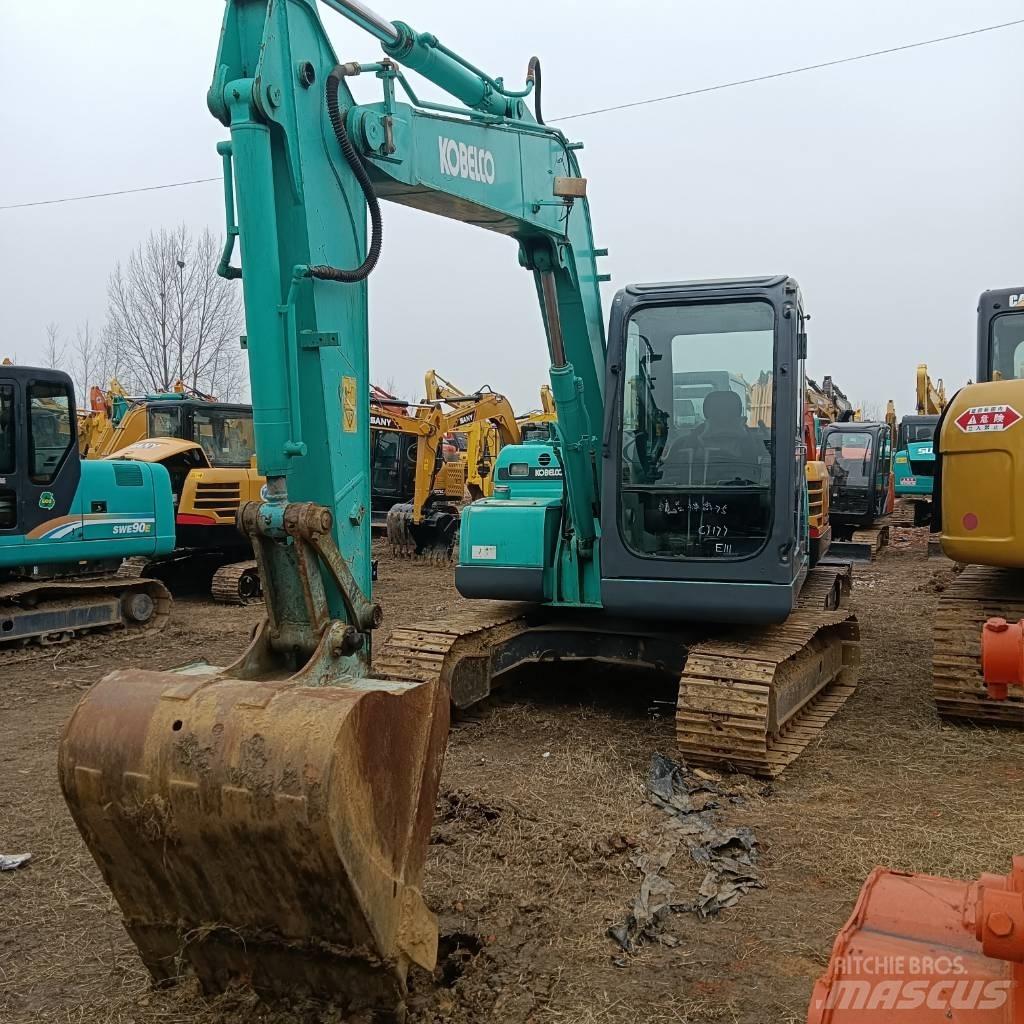 Kobelco SK75-8 Midikaivukoneet 7t - 12t