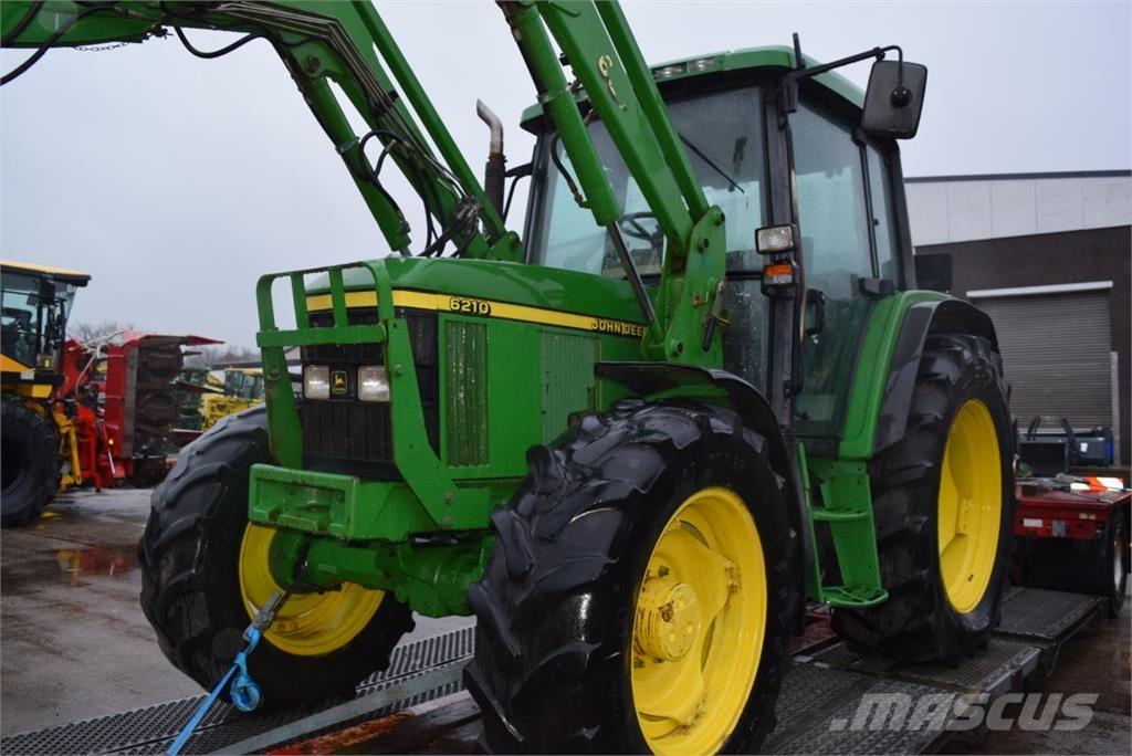 John Deere 6210 Traktorit