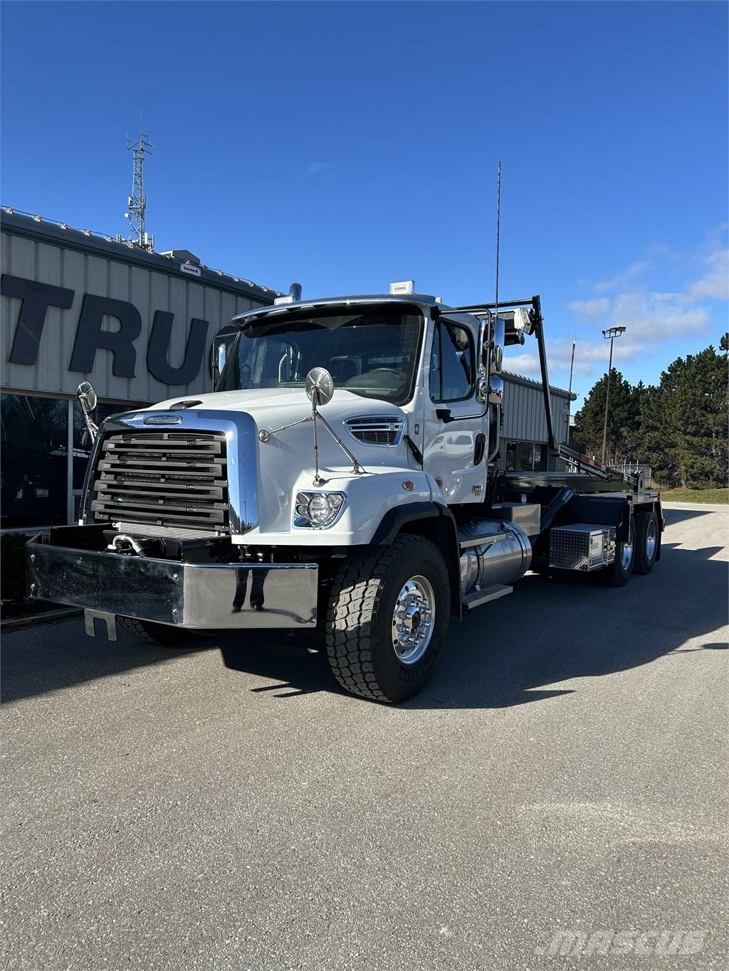 Freightliner 114 SD Vaihtolava-autot