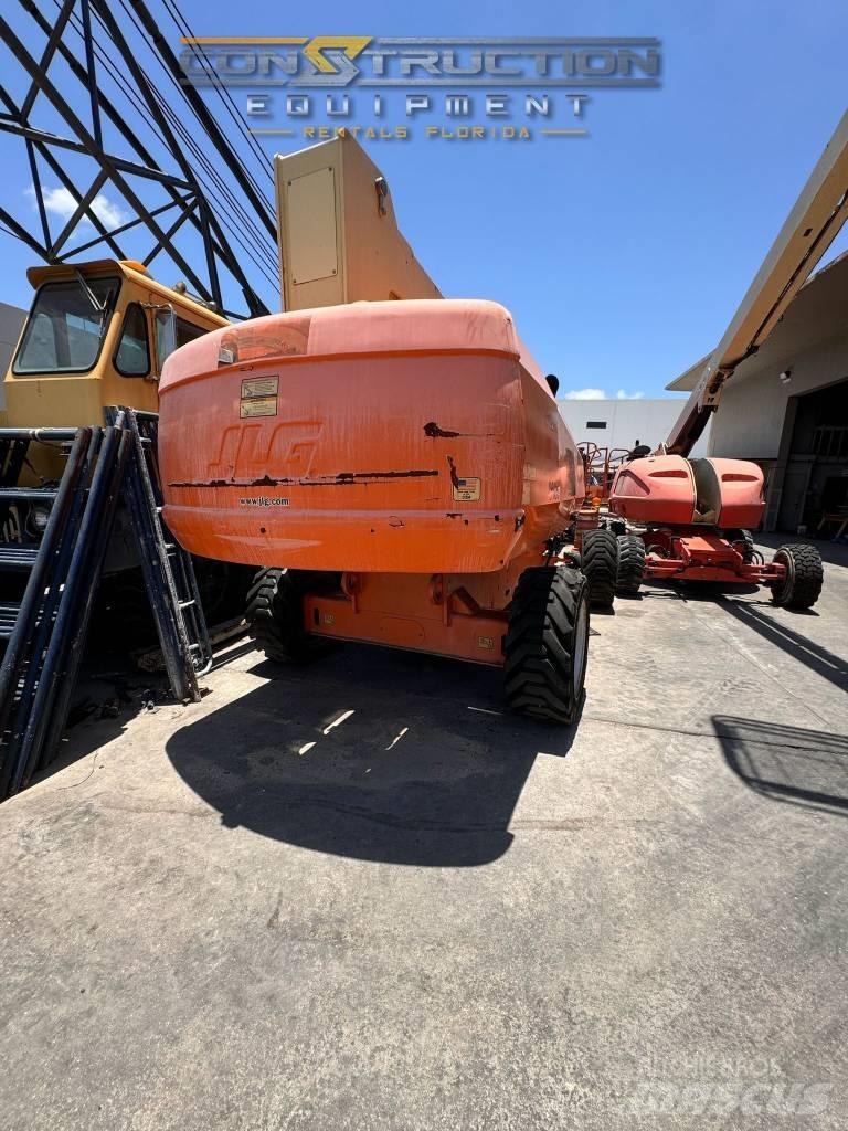JLG 800 S Teleskooppipuominostimet