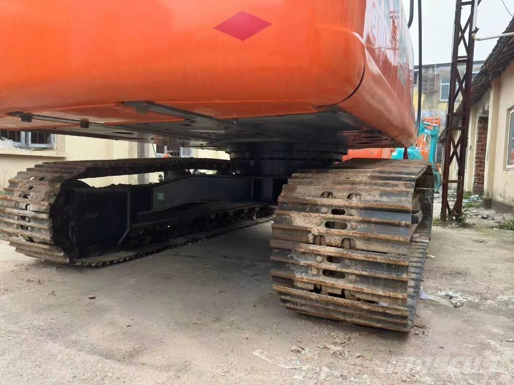 Hitachi ZX 210 Telakaivukoneet