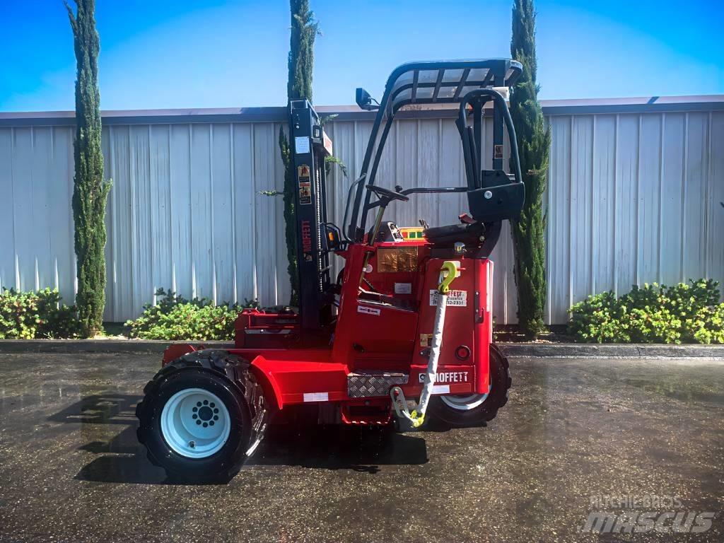 Moffett M55 Ajoneuvotrukit