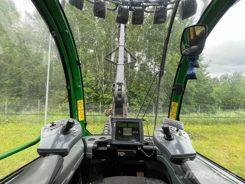John Deere 1470 E Harvesterit