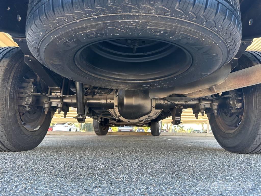 Ford F 350 Lava-autot