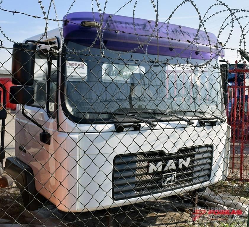 MAN SERIES 4 Ohjaamot ja sisustat