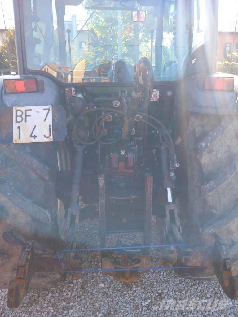 New Holland T4040F Traktorit