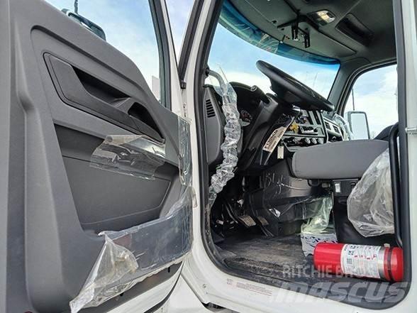 Kenworth T480 Sora- ja kippiautot