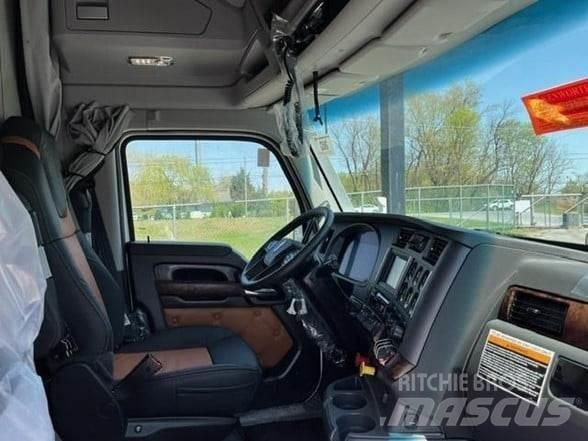 Kenworth T680 Vetopöytäautot