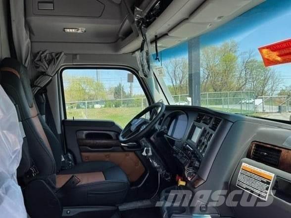Kenworth T680 Vetopöytäautot