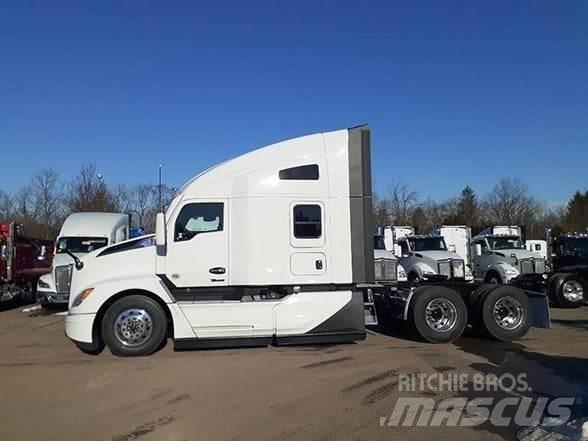 Kenworth T680 Vetopöytäautot
