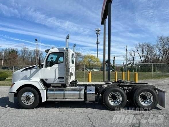Kenworth T680 Vetopöytäautot