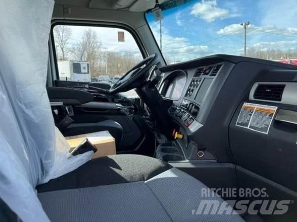 Kenworth T680 Vetopöytäautot