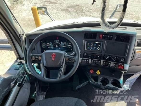 Kenworth T680 Vetopöytäautot