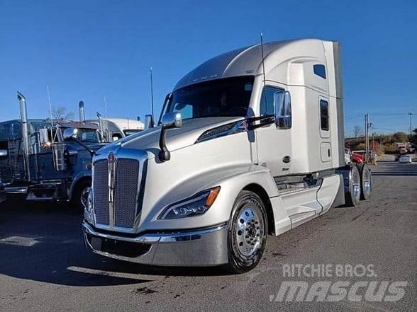 Kenworth T680 Vetopöytäautot