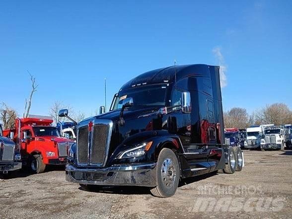 Kenworth T680 Vetopöytäautot