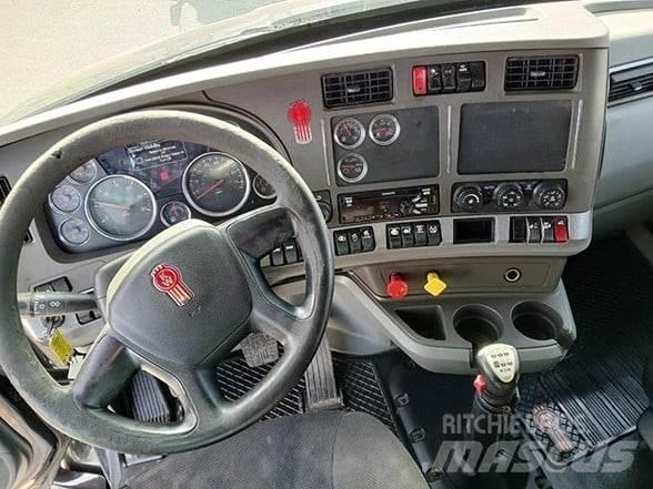 Kenworth T680 Vetopöytäautot