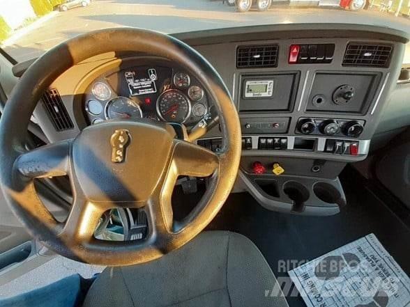 Kenworth T680 Vetopöytäautot