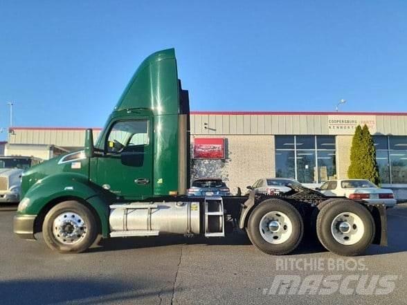 Kenworth T680 Vetopöytäautot