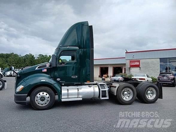 Kenworth T680 Vetopöytäautot