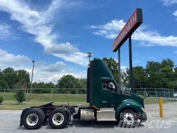 Kenworth T680 Vetopöytäautot