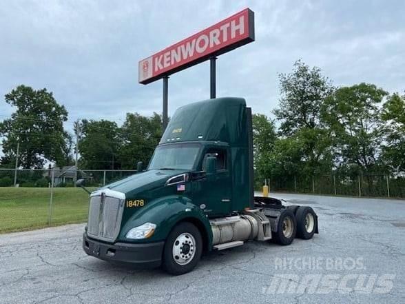 Kenworth T680 Vetopöytäautot