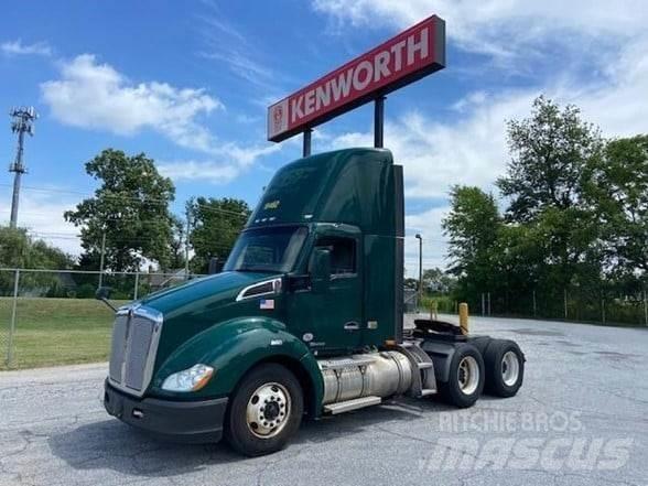 Kenworth T680 Vetopöytäautot