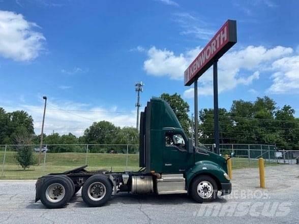 Kenworth T680 Vetopöytäautot