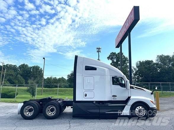 Kenworth T680 Vetopöytäautot
