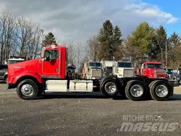 Kenworth T800 Vetopöytäautot