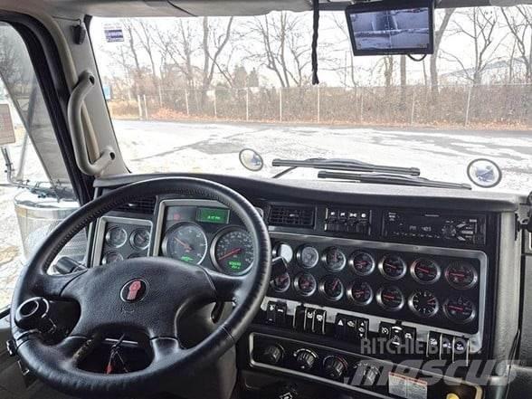 Kenworth T800 Sora- ja kippiautot