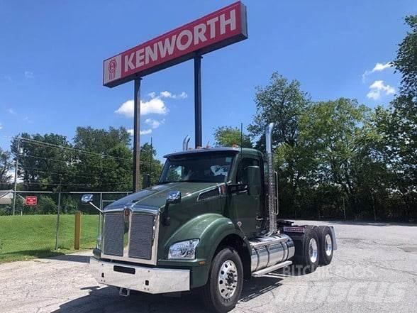 Kenworth T880 Vetopöytäautot