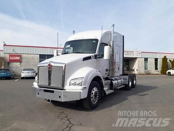Kenworth T880 Vetopöytäautot