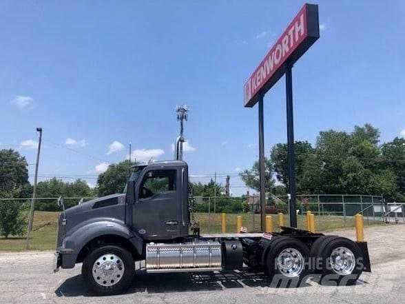 Kenworth T880 Vetopöytäautot