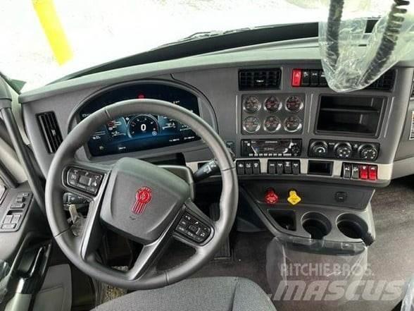Kenworth T880 Vetopöytäautot
