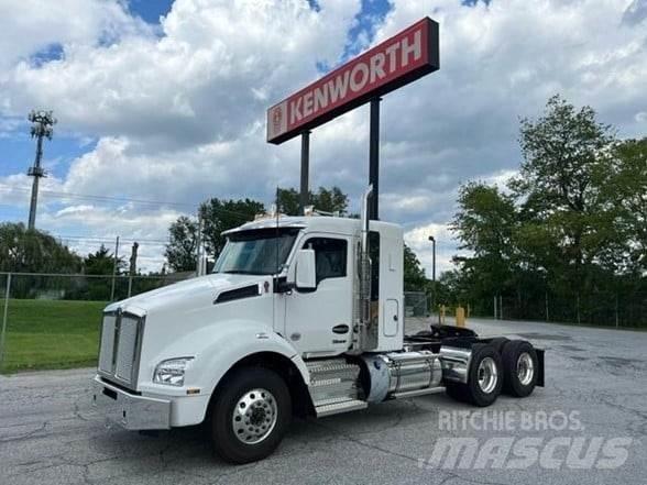 Kenworth T880 Vetopöytäautot