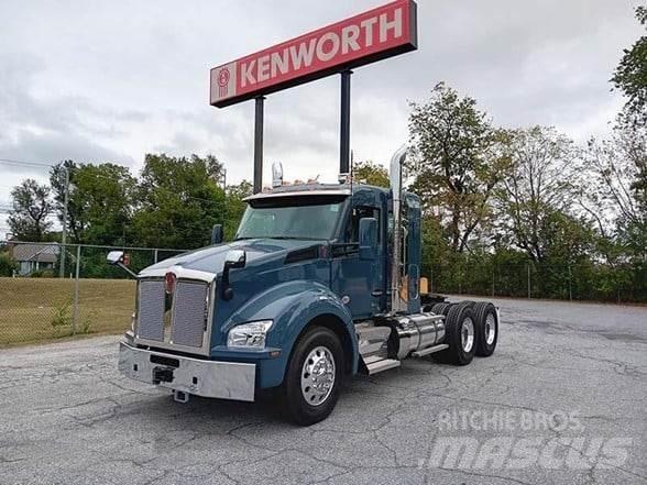Kenworth T880 Vetopöytäautot