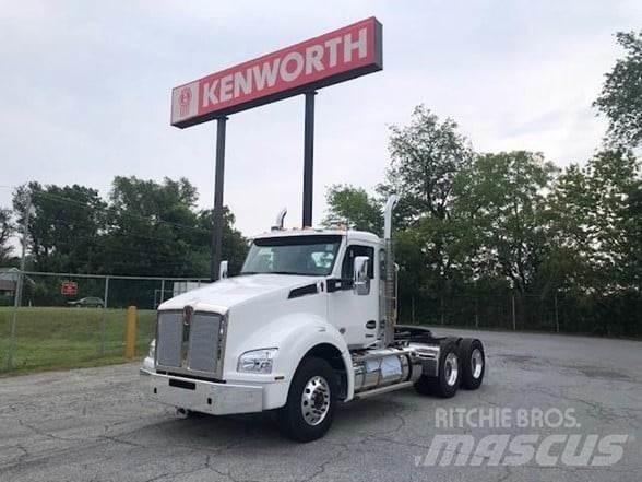 Kenworth T880 Vetopöytäautot