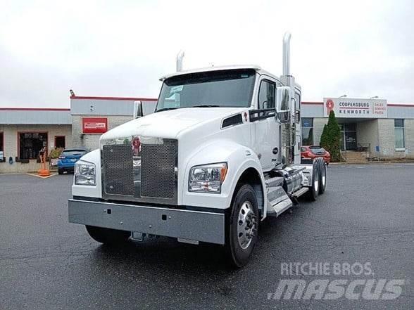 Kenworth T880 Vetopöytäautot