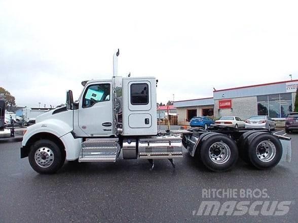 Kenworth T880 Vetopöytäautot