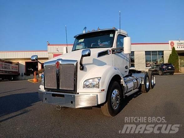 Kenworth T880 Vetopöytäautot