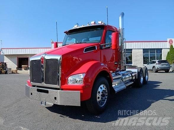 Kenworth T880 Vetopöytäautot