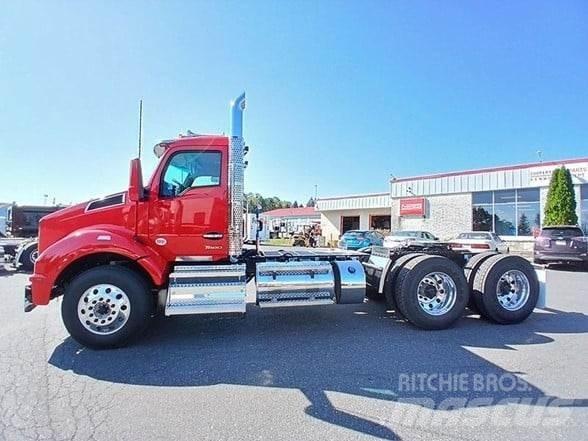 Kenworth T880 Vetopöytäautot