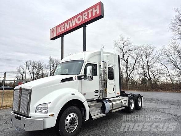 Kenworth T880 Vetopöytäautot